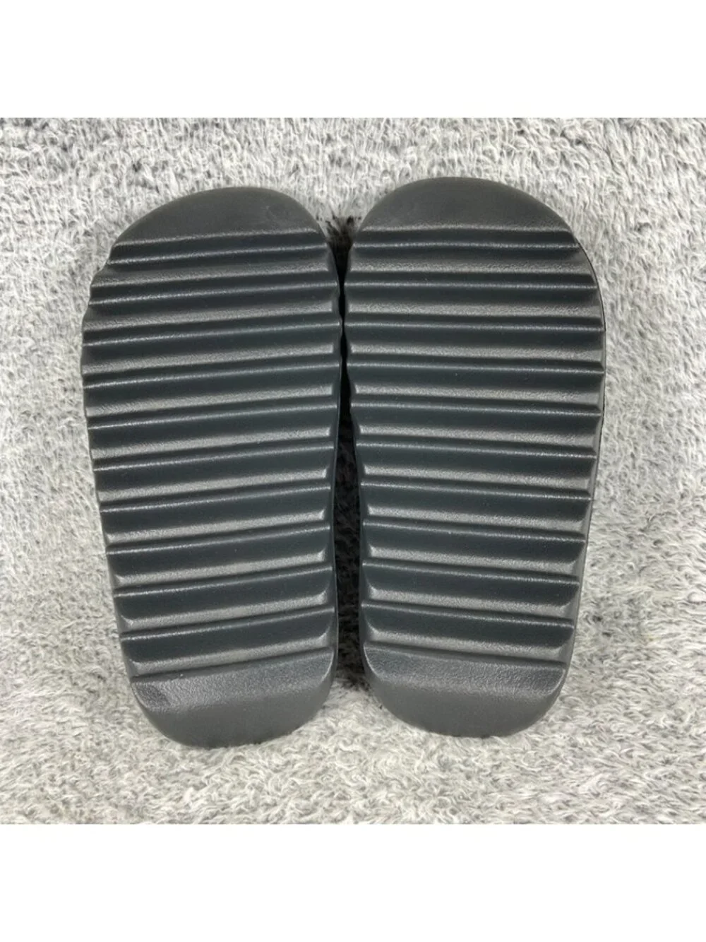 Adidas Yeezy Slide Onyx Size 7 Men HQ6448